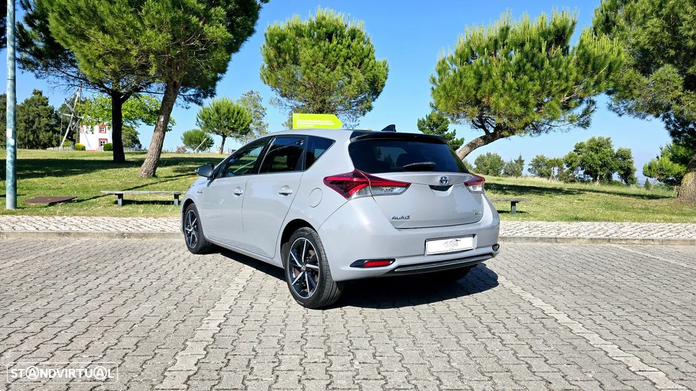 Toyota Auris 1.8 HSD Comfort +P.Techno+P.Sport - 23