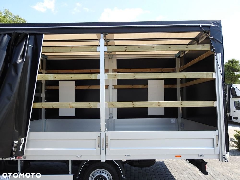 Iveco DAILY 35S18 NOWY PLANDEKA 8 PALET TEMPOMAT NAWIGACJA LEDY AUTOMAT HI-MATIC 180KM - 24