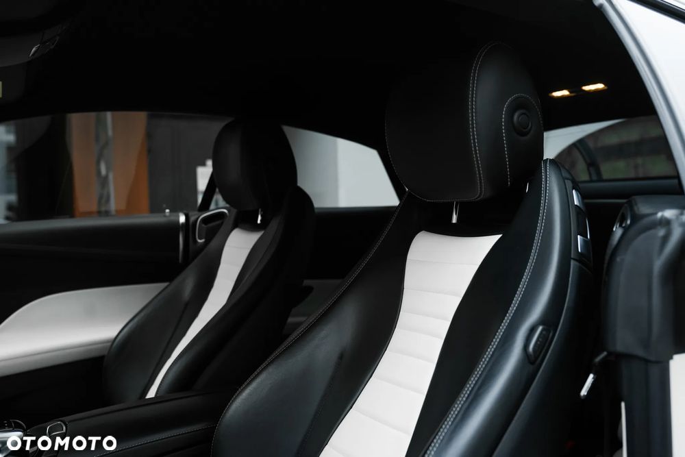 Mercedes-Benz Klasa E 400 4Matic 9G-TRONIC AMG Line - 28