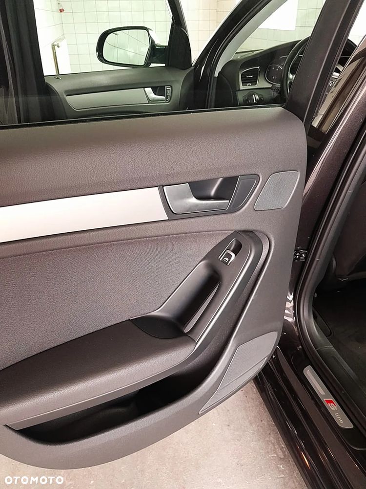 Audi A4 ver-1-8-tfsi-s-line-sportpaket - 25
