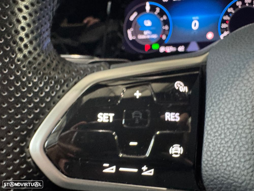 VW Golf 1.4 eHybrid OPF DSG GTE - 37