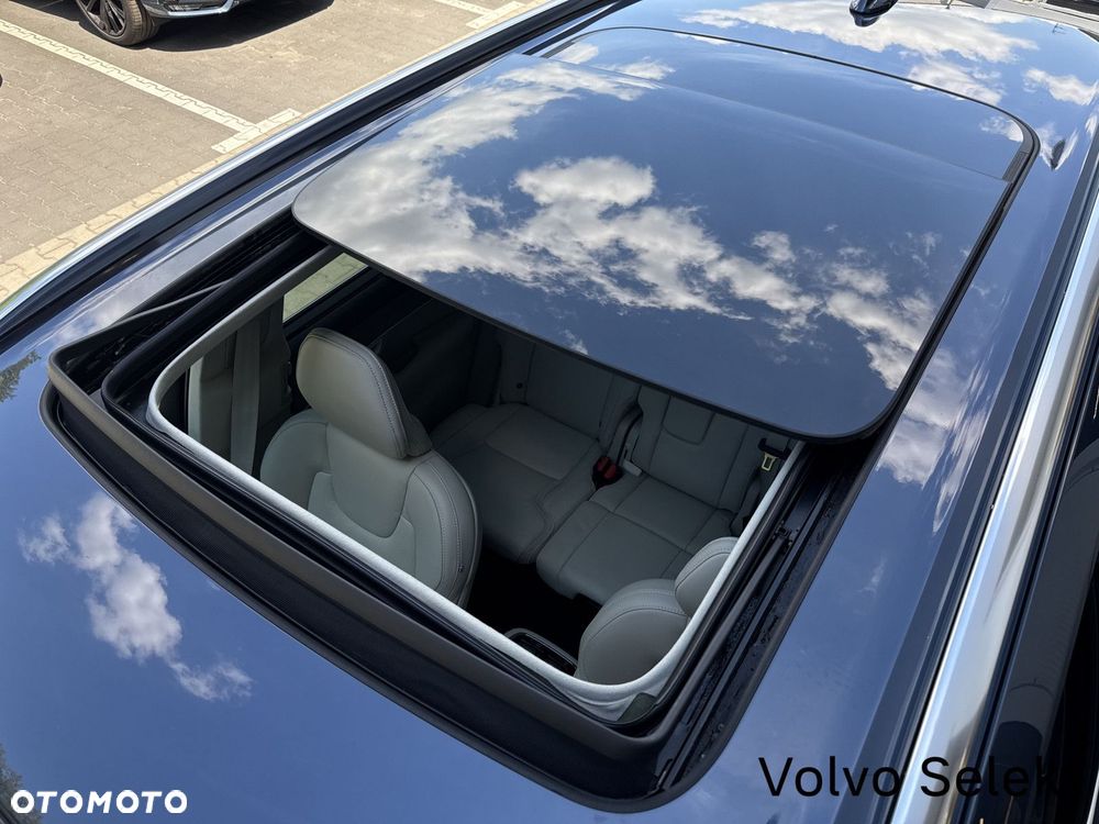 Volvo XC 90 - 22