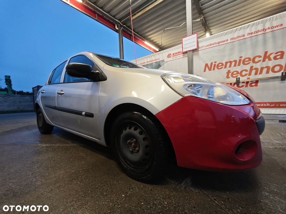 Renault Clio 1.2 16V 75 Dynamique - 24