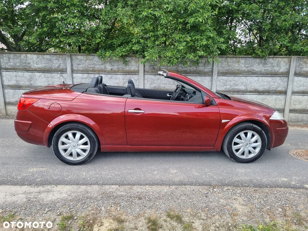 Renault Megane 1.6 Avantage - 19