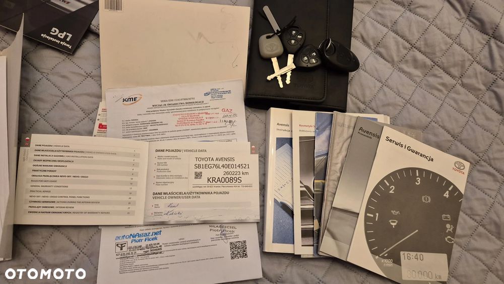 Toyota Avensis - 33