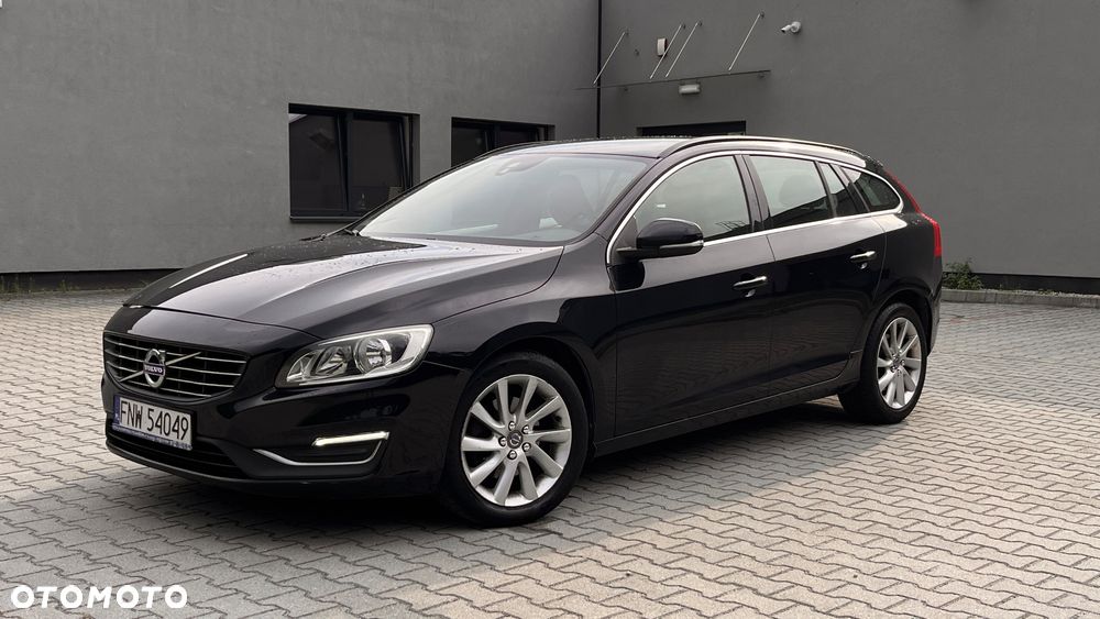 Volvo V60 D3 Momentum - 1