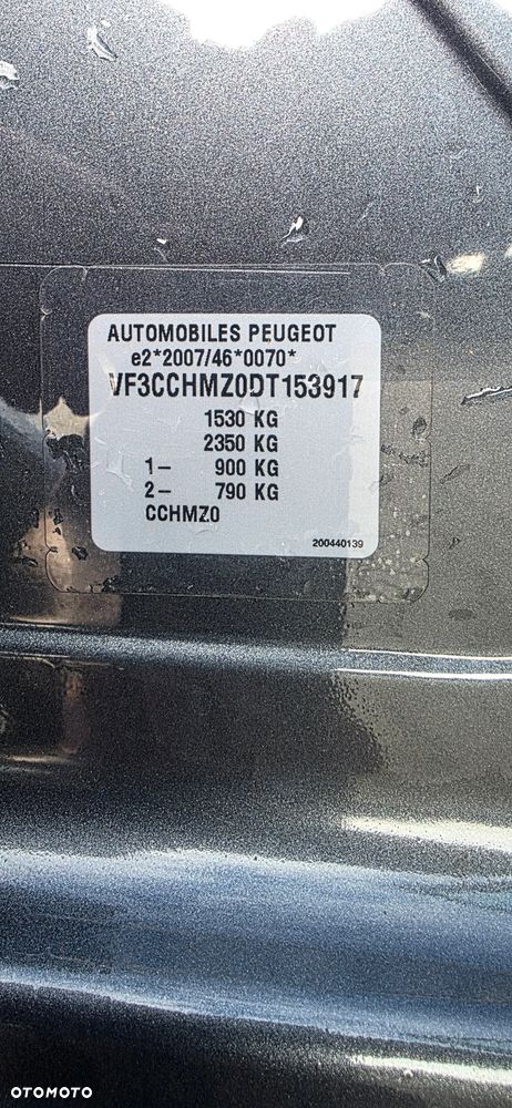 Peugeot 208 - 16
