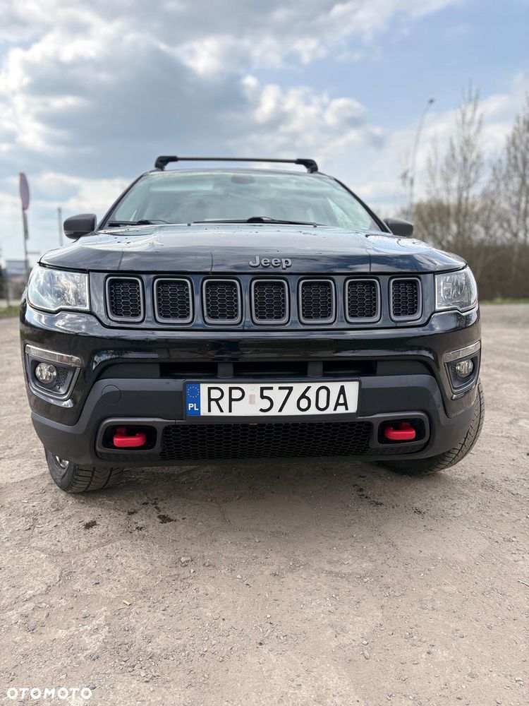 Jeep Compass - 12