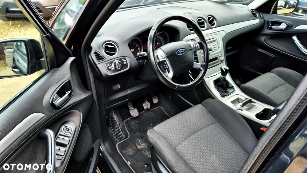 Ford S-Max 2.0 Titanium - 31