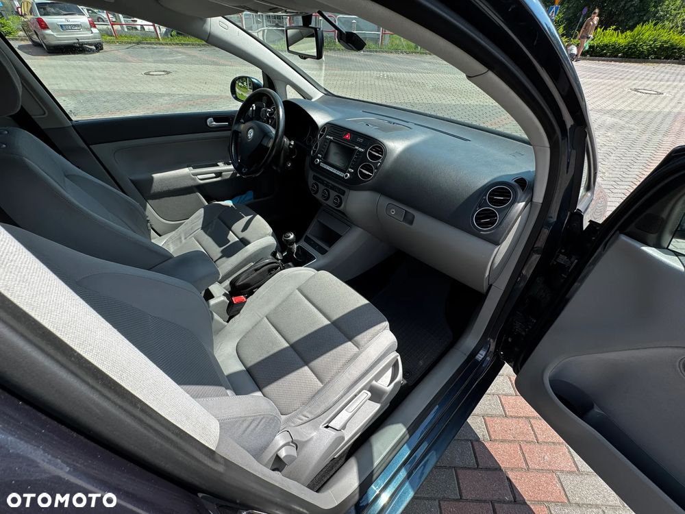 Volkswagen Golf Plus - 23