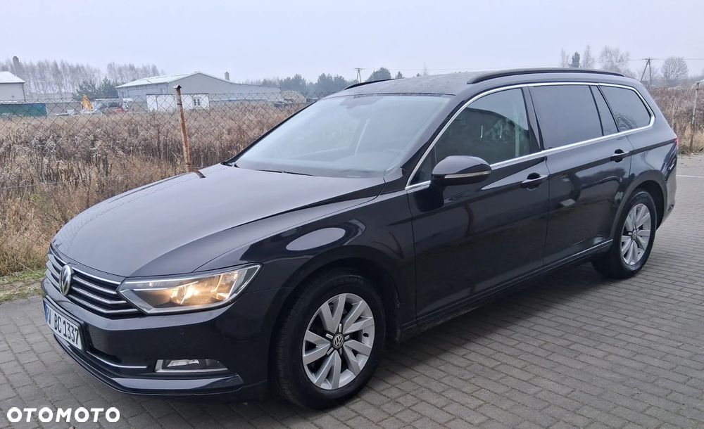 Volkswagen Passat 2.0 TDI (BlueMotion Technology) Trendline - 3