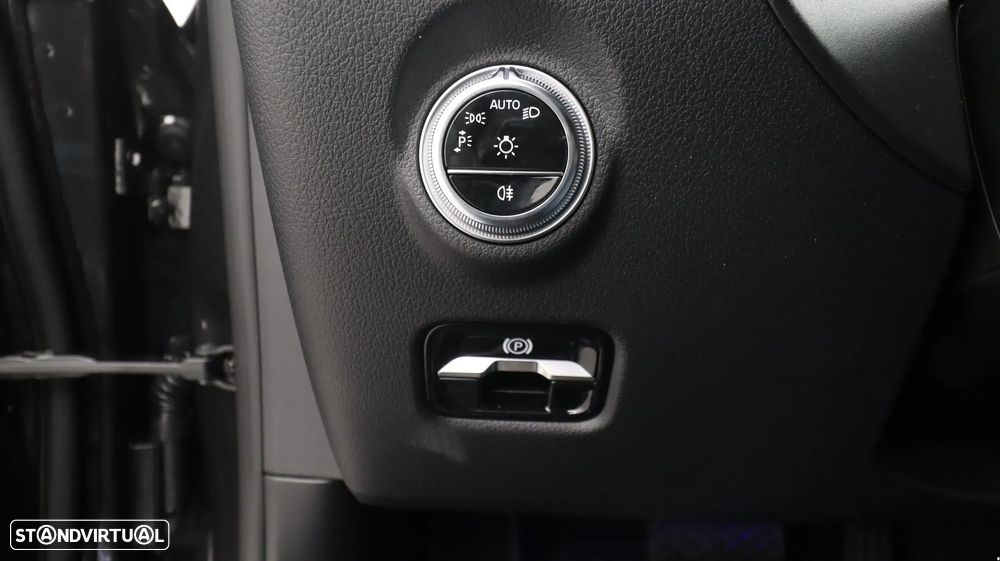 Mercedes-Benz C 220 d Avantgarde - 19