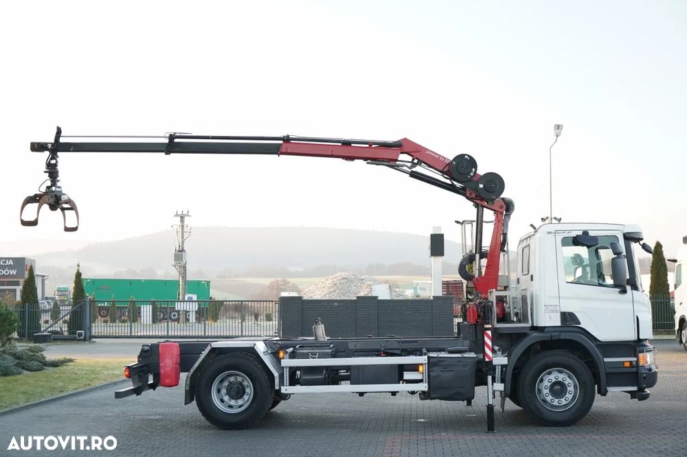 Scania P 280 / 4X2 / ȘASIU - 4,9 M / + HDS HMF 635 / CAPACITATE DE RIDICARE 1.500 KG / ATINGERE MAXIMĂ 6,9 M / GRĂTAR / - 8