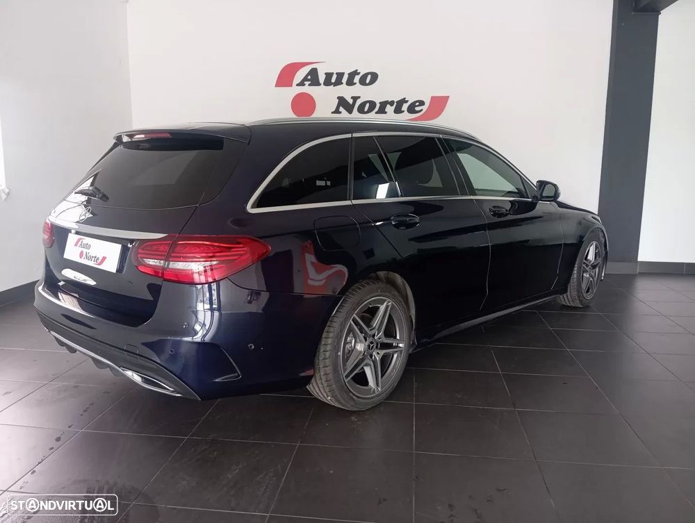 Mercedes-Benz C 220 d AMG Line — fotografia 9