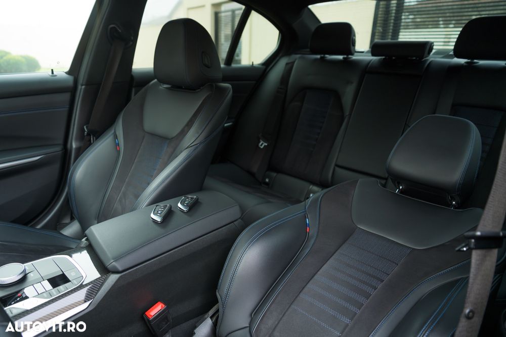 BMW Seria 3 320i xDrive Aut. Edition M Sport Shadow - 18