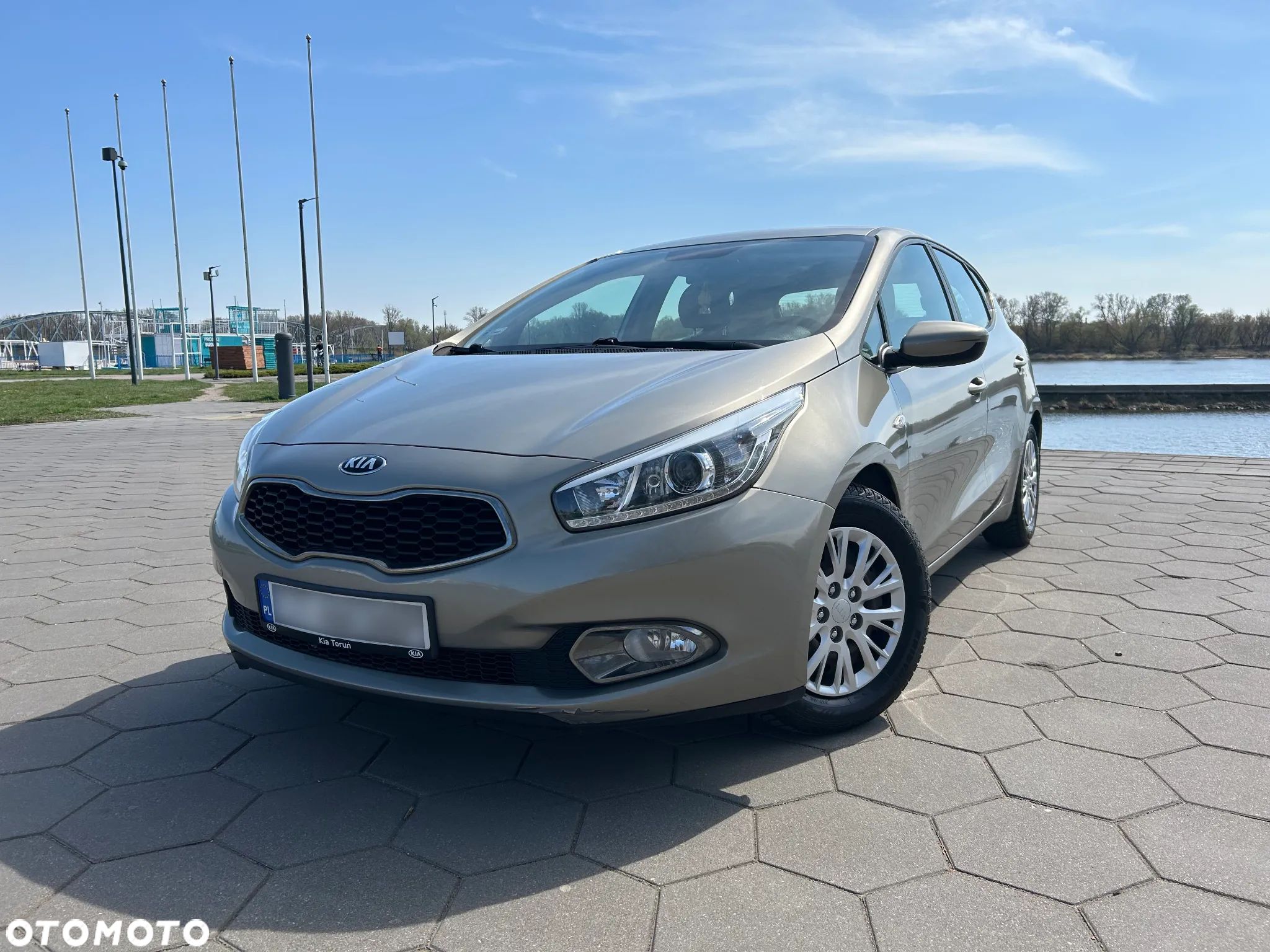 Kia Ceed Cee'd 1.6 GDI M - 1