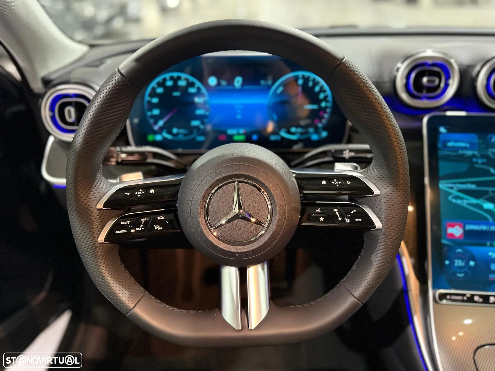 Mercedes-Benz C 300 de AMG Line - 18