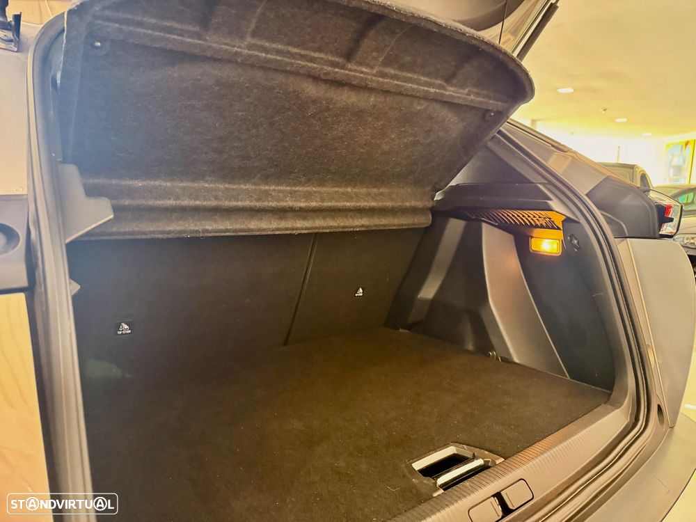 Peugeot 2008 - 9