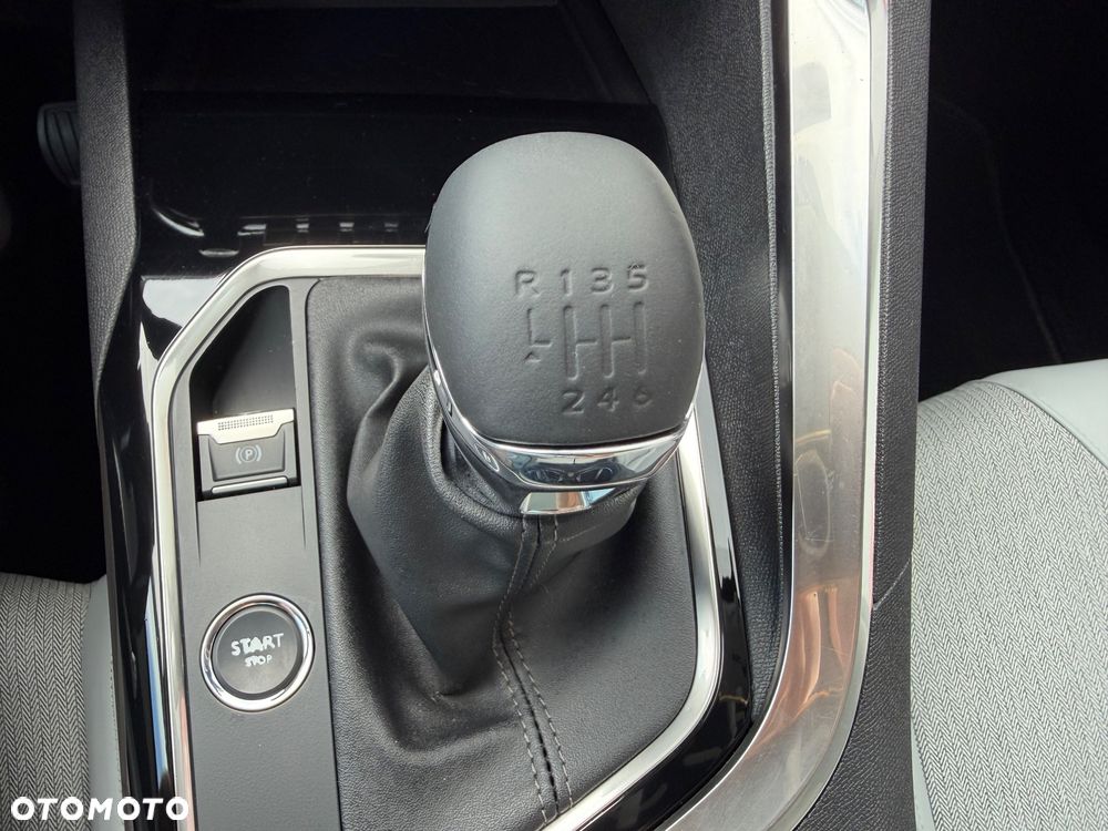 Peugeot 5008 - 17