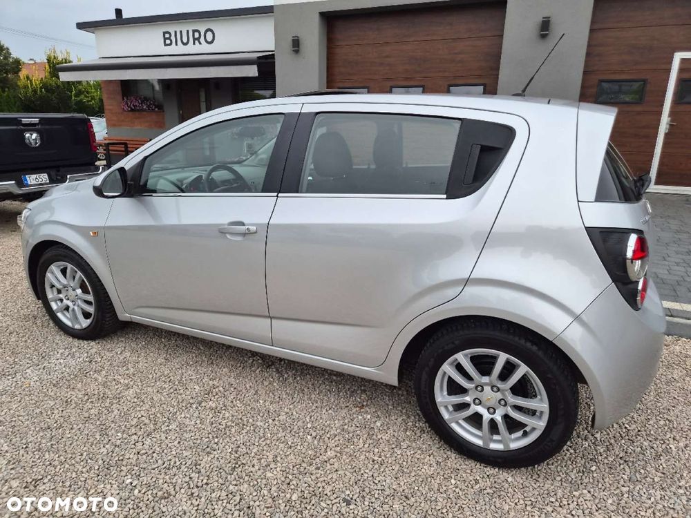 Chevrolet Aveo - 6