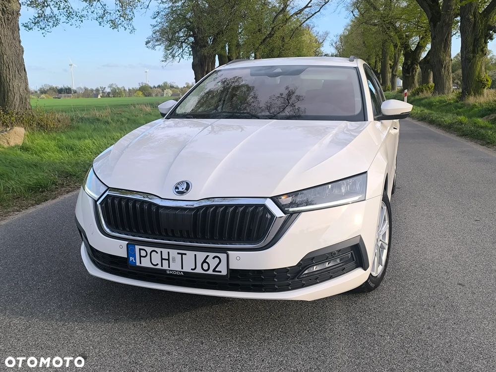 Skoda Octavia 2.0 TDI 4x4 Style DSG - 5