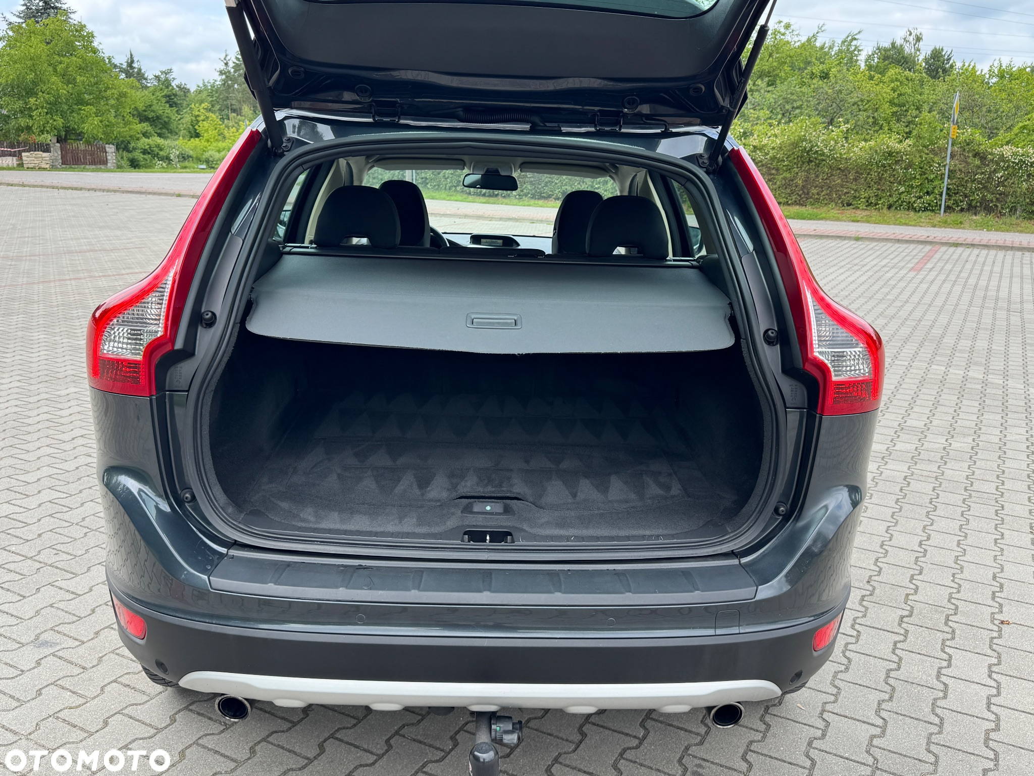 Volvo XC 60 D5 AWD Momentum - 8