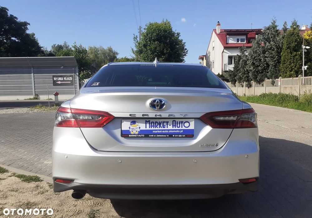 Toyota Camry 2.5 Hybrid Executive CVT - 4