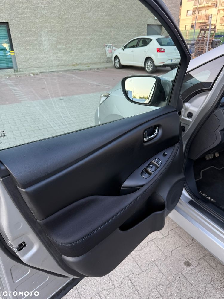 Nissan Leaf 40kWh Acenta - 24
