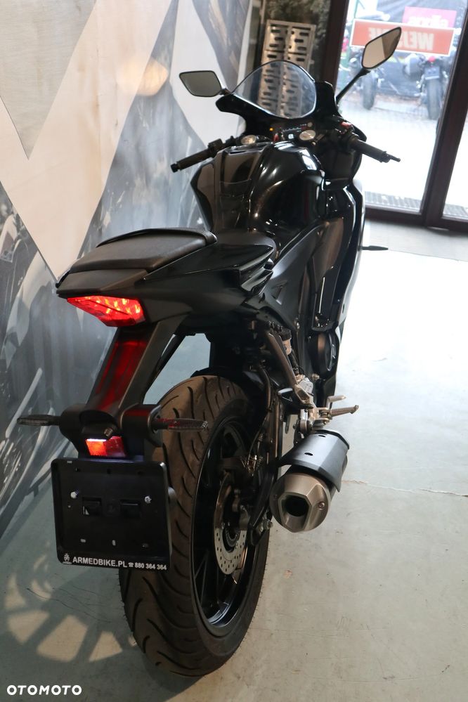 Yamaha R125 - 22