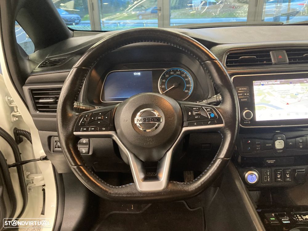 Nissan Leaf 40 kWh N-CONNECTA - 9