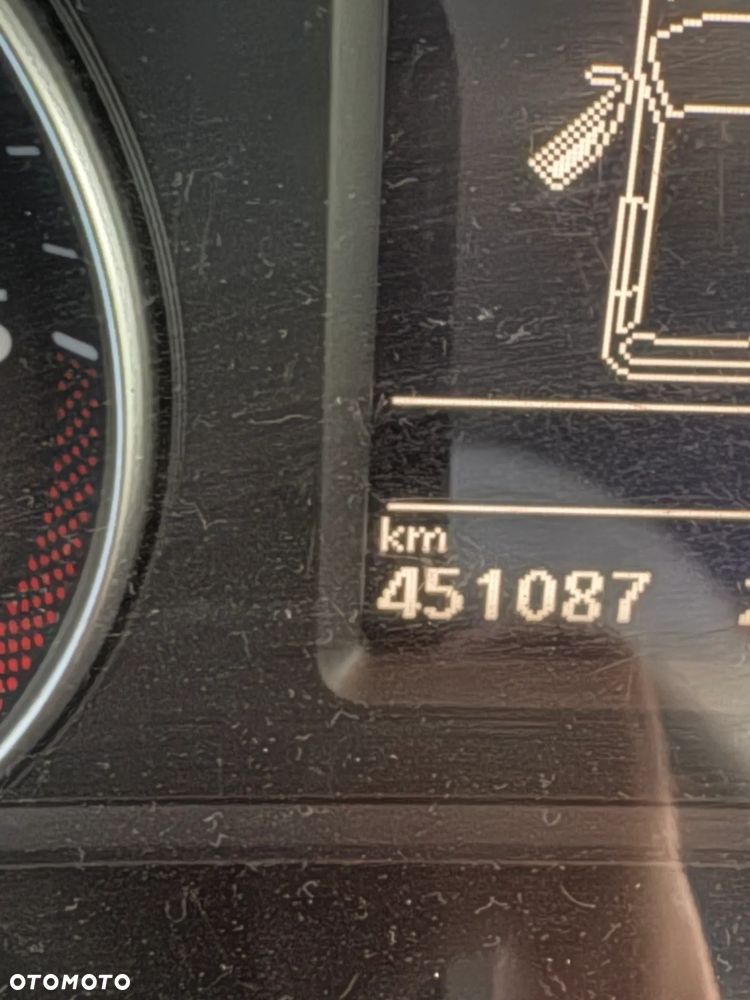 Volkswagen Sharan - 8