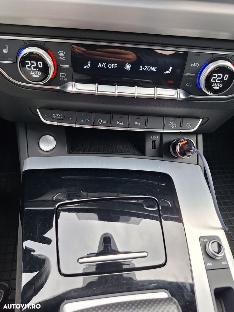 Audi Q5 50 TFSIe quattro S tronic S line - 2
