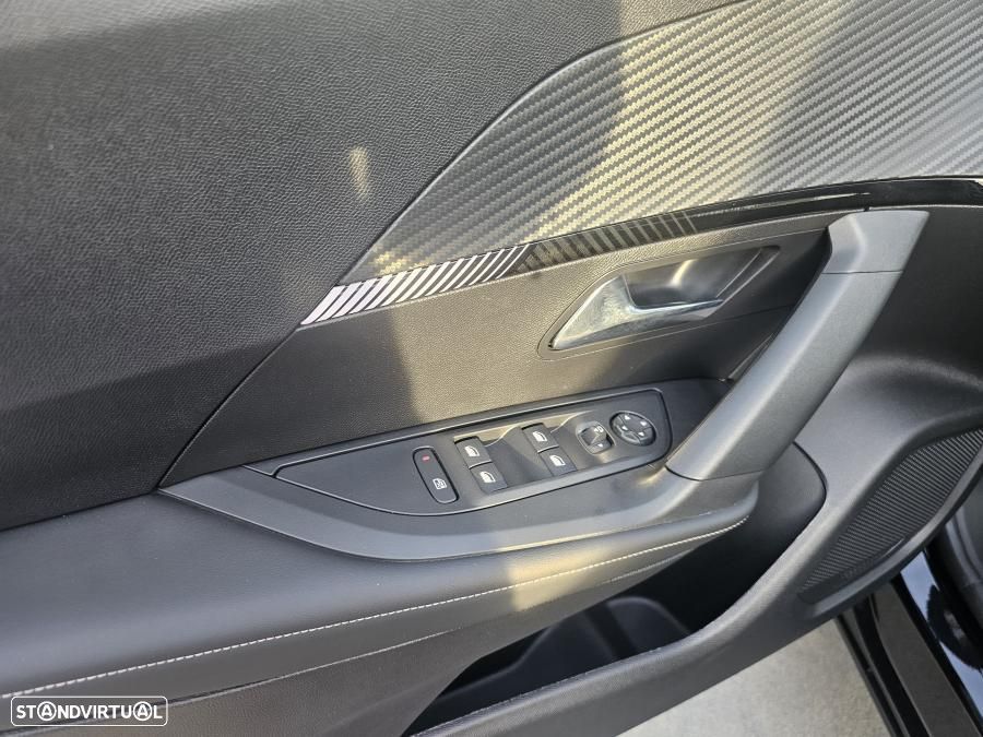 Peugeot 2008 1.2 Hybrid Allure e-DCS6 - 38