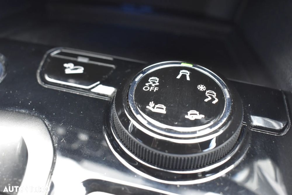 Peugeot 3008 2.0 BlueHDI S&S EAT6 GT - 32