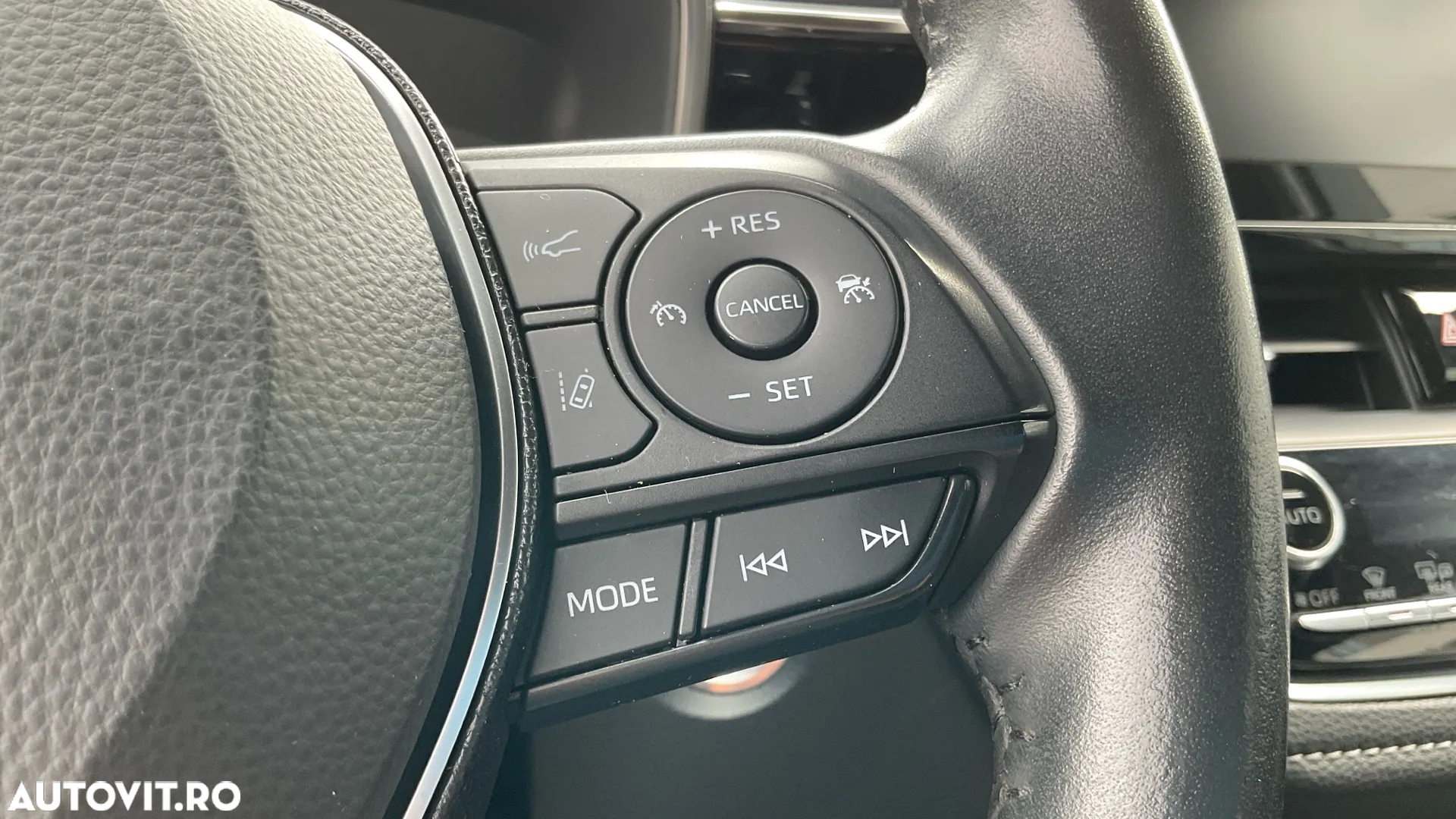 Toyota Corolla 1.8 Hybrid Touring Sports Business Edition - 33