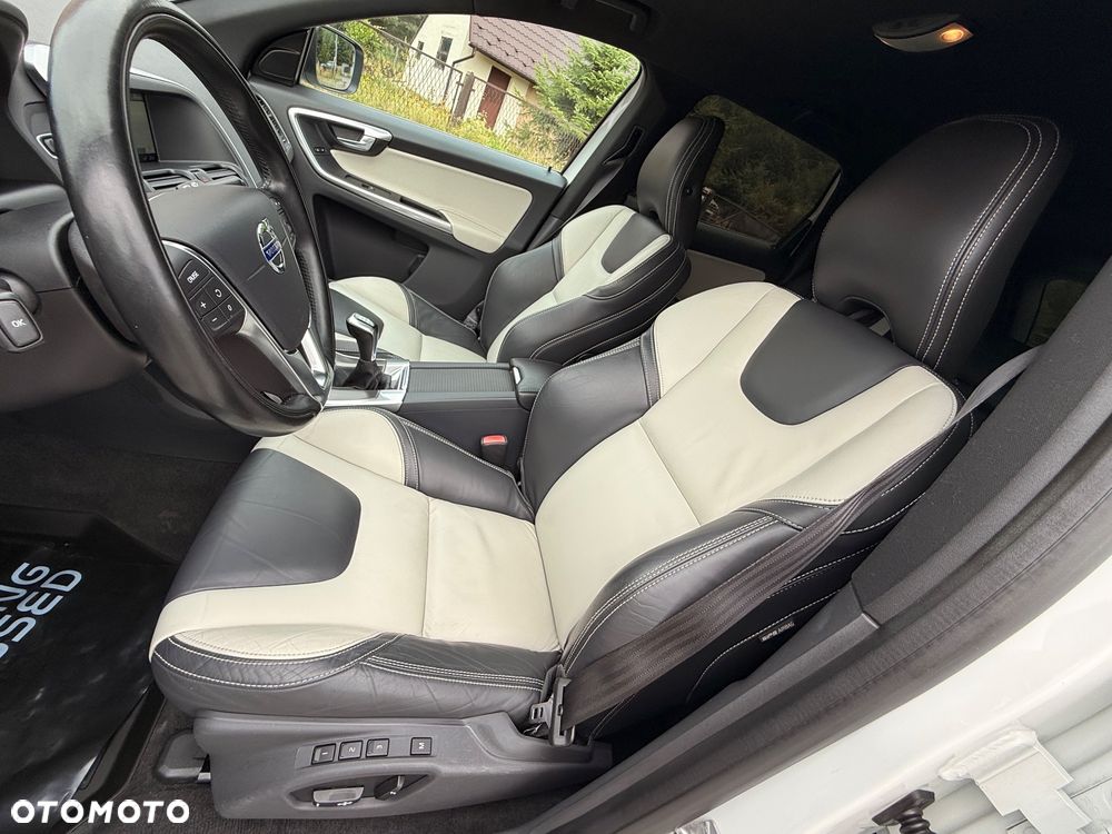 Volvo XC 60 D4 Drive-E Summum - 25