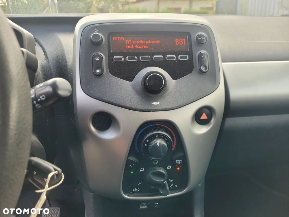 Peugeot 108 VTI 68 Style - 19