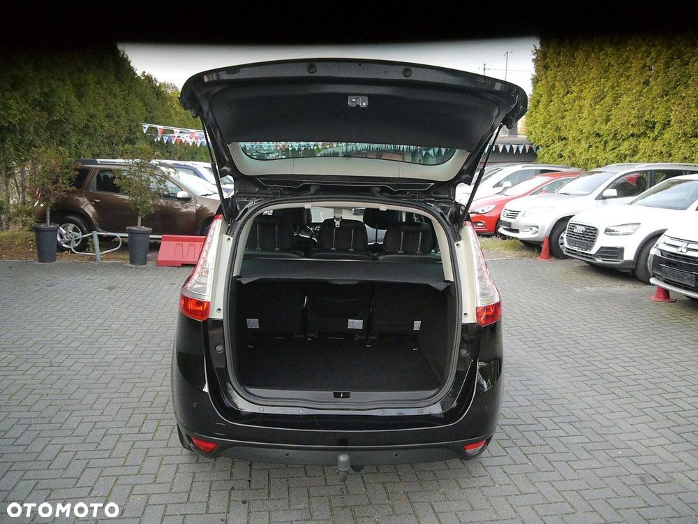 Renault Grand Scenic 2.0 dCi Privilege - 12