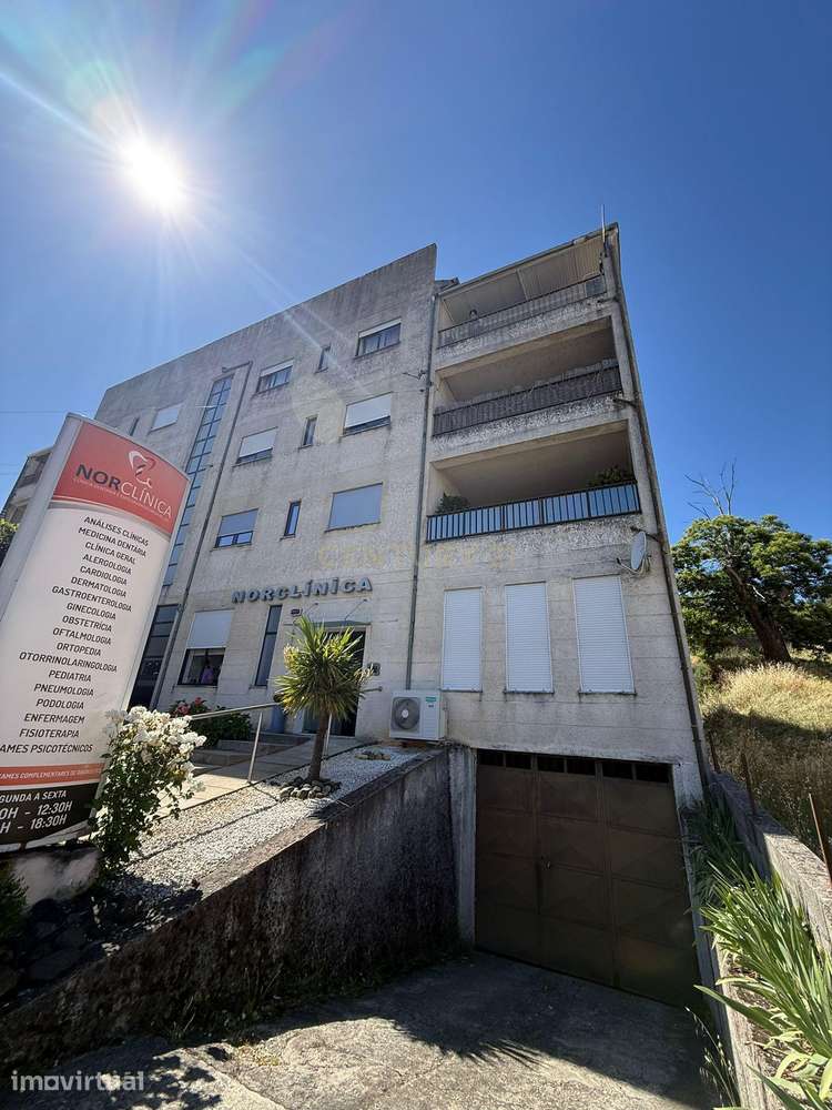 Espaçoso T3 em Vinhais, Bragança com Vista Panorâmica - Grande imagem: 4/22