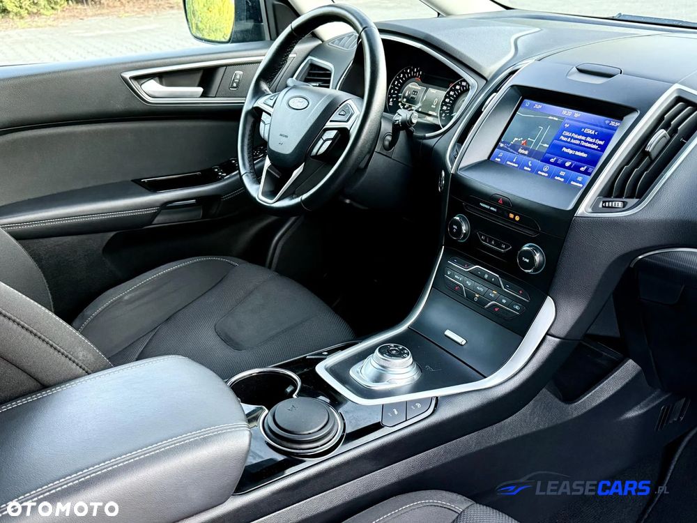 Ford S-Max 2.0 EcoBlue Titanium - 26