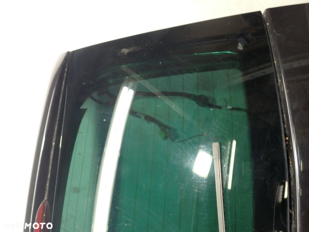 KLAPA TYŁ BAGAŻNIKA VOLKSWAGEN TOUAREG 5.0 - 8