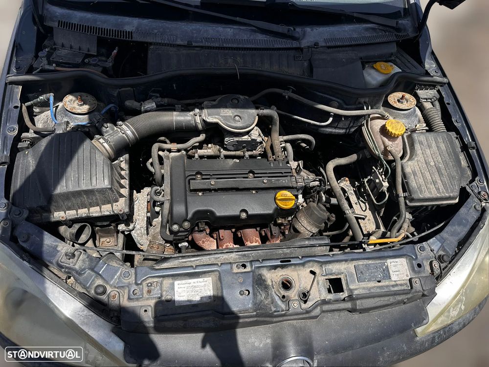 Opel Corsa C 1.2 de 2001 para peças - 5