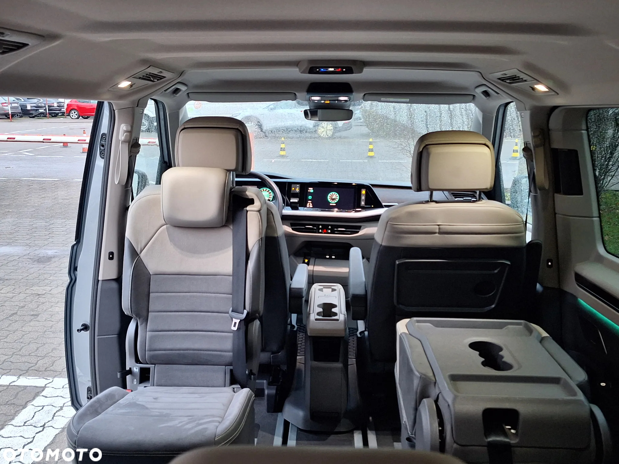 Volkswagen Multivan 2.0 TSI L2 Style DSG - 22