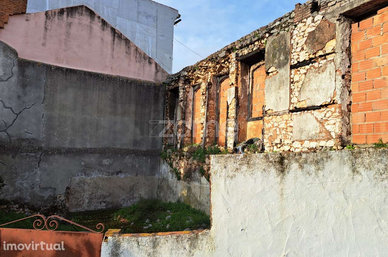 Conjunto de 3 Terrenos Urbanos em Mira de Aire - Grande imagem: 5/24