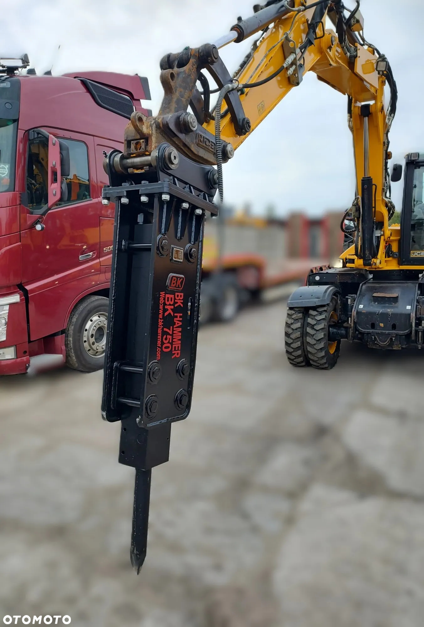 Młot hydrauliczny wyburzeniowy BK HAMMER 750 JCB 3CX 4CX - 7