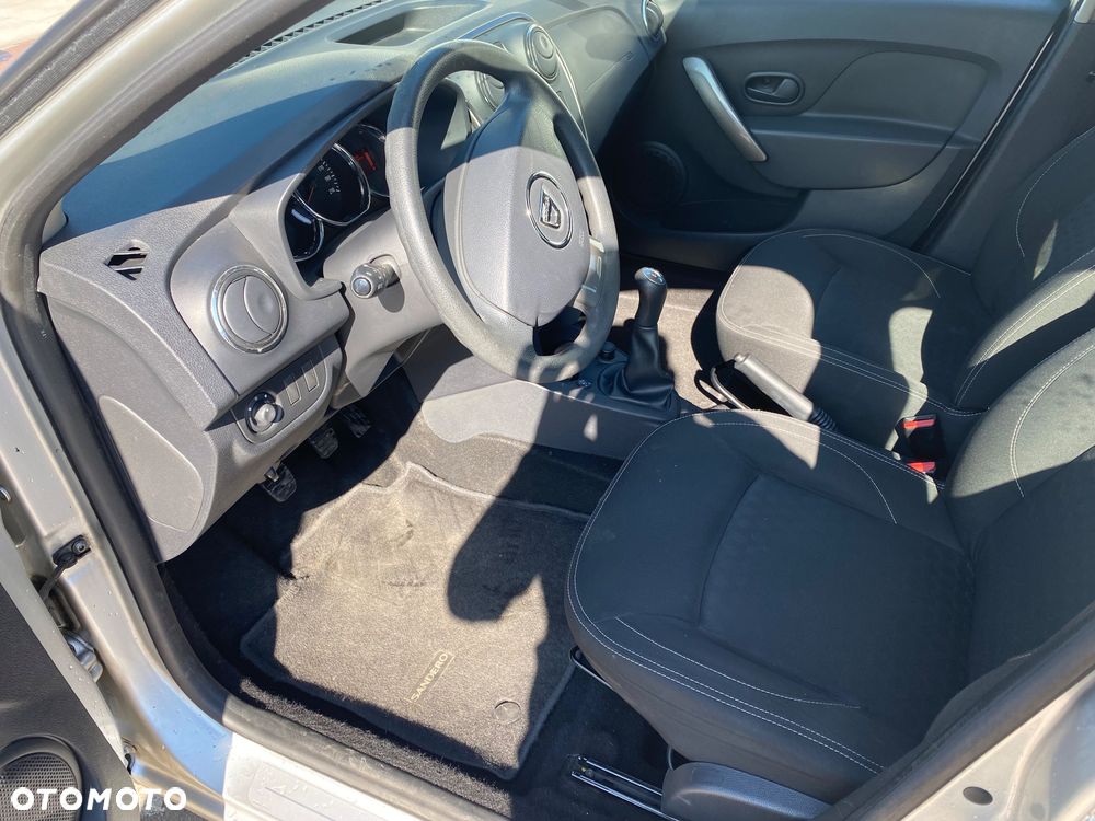 Dacia Sandero 1.2 16V 75 Laureate - 7