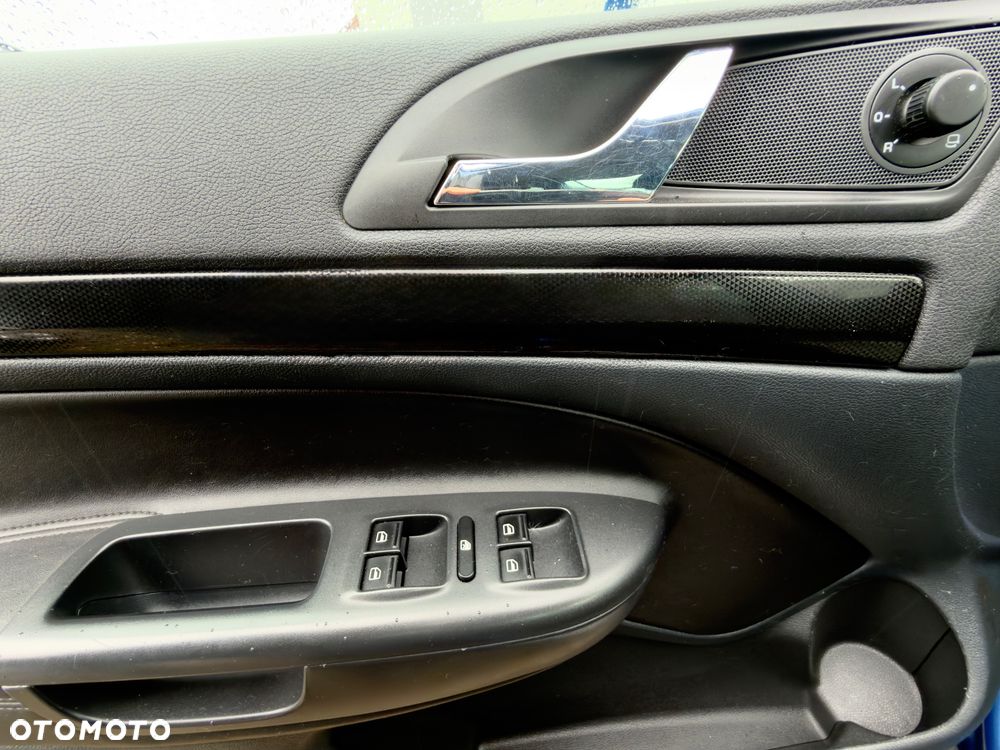Skoda Octavia 2.0 TSI RS - 18