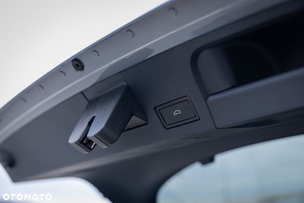 Volkswagen Arteon 2.0 TSI R-Line DSG - 27