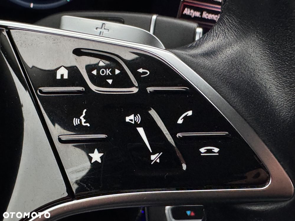 Mercedes-Benz Klasa E 200 9G-TRONIC Exclusive - 33