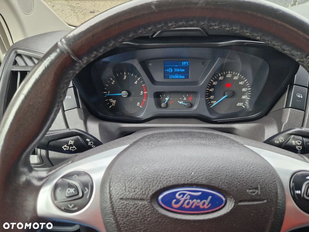 Ford Transit - 12